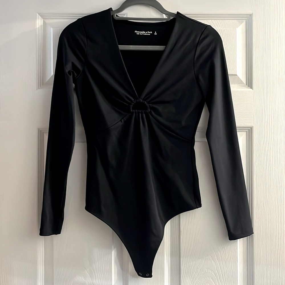 N w/oT, never worn A&F black long sleeve bodysuit